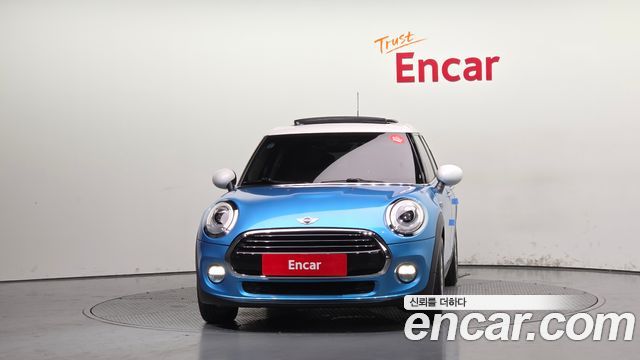 Mini Cooper 5Door HIGH 3rd — пробег 61 305 км — фото 3 из 5