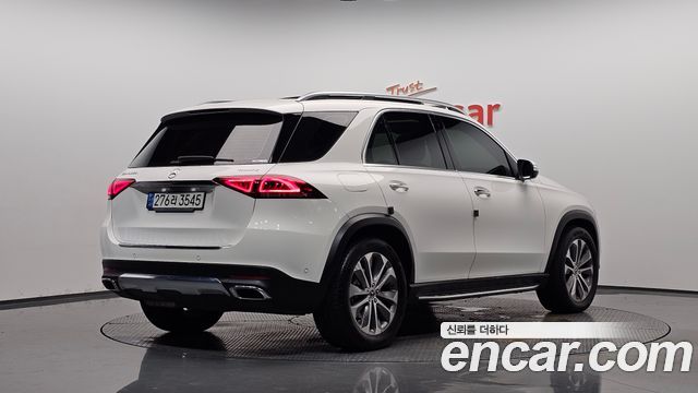 Mercedes-Benz GLE-Class GLE300d 4MATIC — пробег 55 564 км — фото 2 из 5
