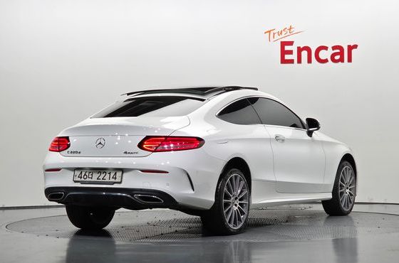 Mercedes-Benz C-Class C220 d 4MATIC Coupe — пробег 73 750 км — фото 2 из 5