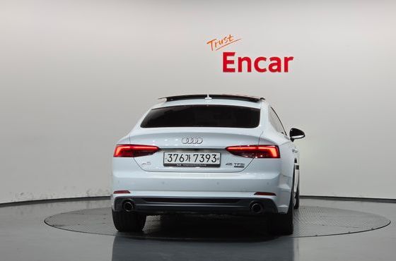 Audi A5 45 TFSI Quattro Premium Sportback — пробег 56 058 км — фото 4 из 5