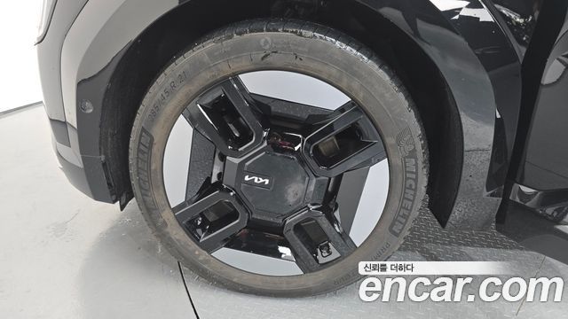 Kia EV9 Long Range 4WD Earth — пробег 36 276 км — фото 5 из 5
