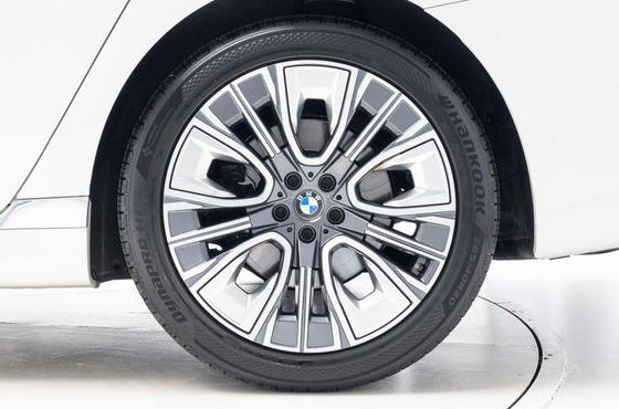 BMW 7-Series 740d xDrive Design Pure Excellence — пробег 94 820 км — фото 5 из 5