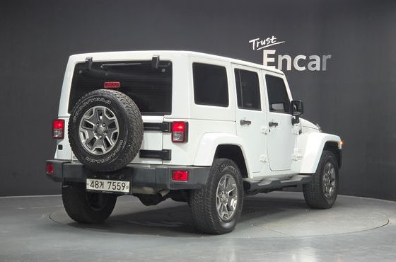 Jeep Wrangler 2.8 Diesel Sahara 4Door — пробег 178 214 км — фото 2 из 5