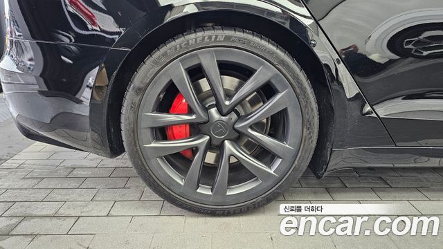 Tesla Model S Plaid — пробег 24 991 км — фото 5 из 5