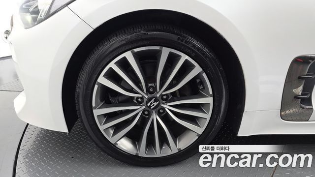 Kia Stinger из Кореи Encar