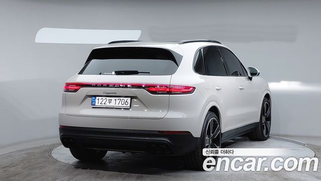 Porsche Cayenne 3.0 PLATINUM EDITION — пробег 55 713 км — фото 2 из 5