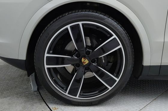 Porsche Cayenne 3.0 PLATINUM EDITION — пробег 55 713 км — фото 5 из 5