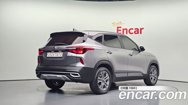 Kia Seltos из Кореи Encar