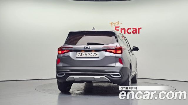 Kia Seltos из Кореи Encar