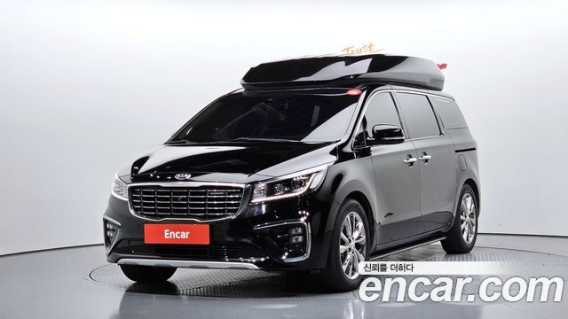 Kia Carnival Gasoline 9-Seater Hi-Limousine Noblesse Special — пробег 117 752 км — фото 1 из 5