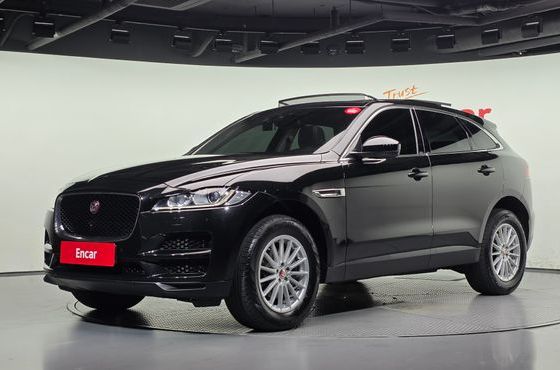 Jaguar F-PACE 20d Prestige — пробег 125 431 км — фото 1 из 5