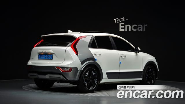 Kia Niro Earth — пробег 52 564 км — фото 2 из 5