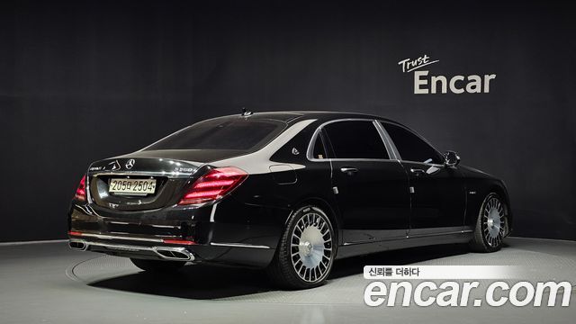 Mercedes-Benz S-Class Maybach S560 4MATIC — пробег 333 026 км — фото 2 из 5