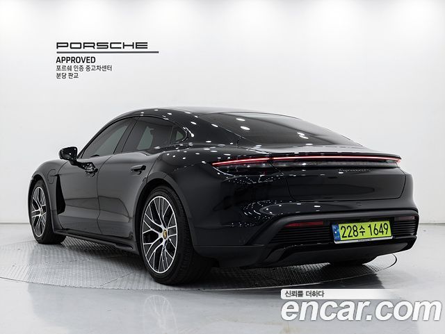 Porsche Taycan из Кореи Encar