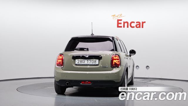 Mini Cooper 5Door Standard 3rd — пробег 84 803 км — фото 4 из 5