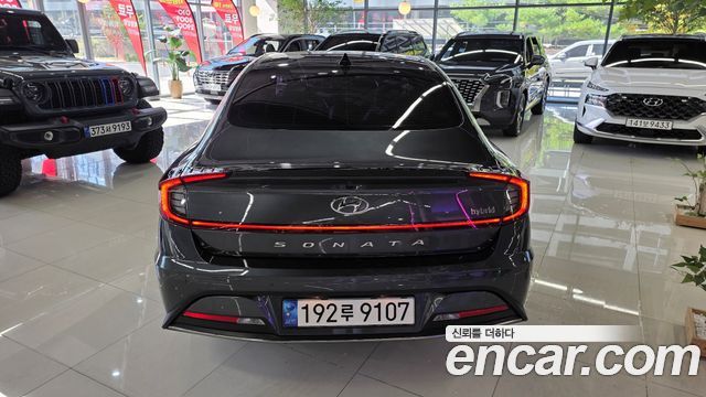 Hyundai Sonata Premium — пробег 85 998 км — фото 5 из 5
