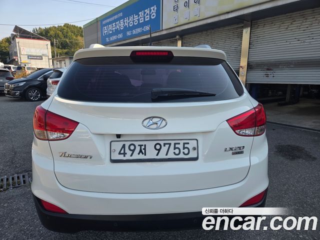 Hyundai Tucson Diesel 2WD LX20 Luxury — пробег 178 000 км — фото 5 из 5