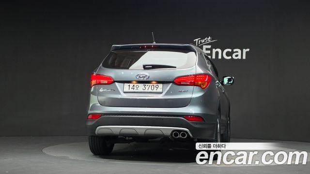 Hyundai Santafe Diesel(e-VGT) 2.0 2WD Premium — пробег 22 919 км — фото 4 из 5