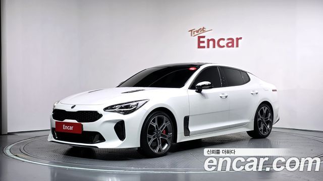 Kia Stinger 2.0 Turbo AWD Platinum — пробег 90 601 км — фото 1 из 5