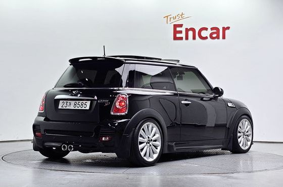 Mini Cooper Standard Second Generation — пробег 167 614 км — фото 2 из 5
