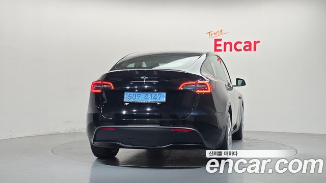 Tesla Model Y RWD — пробег 43 127 км — фото 4 из 5