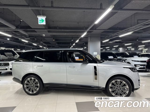 Land Rover Range Rover P530 SV Long Wheel Base — пробег 3 200 км — фото 2 из 5