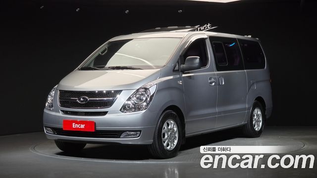 Hyundai Starex 12-Seater Wagon CVX Premium — пробег 228 584 км — фото 1 из 5