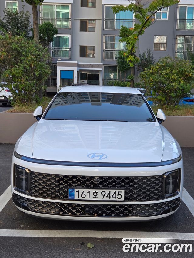 Hyundai Grandeur Calligraphy — пробег 7 000 км — фото 1 из 5
