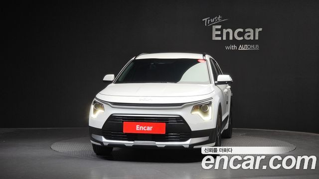 Kia Niro Prestige — пробег 22 838 км — фото 3 из 5