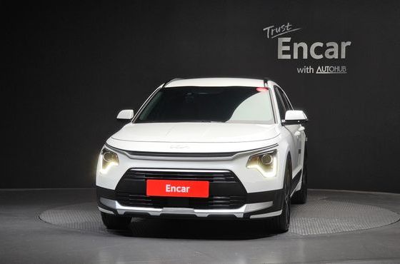 Kia Niro Prestige — пробег 22 838 км — фото 3 из 5