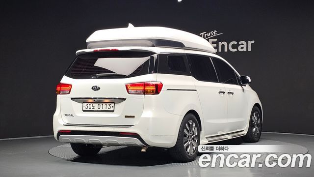 Kia Carnival из Кореи Encar