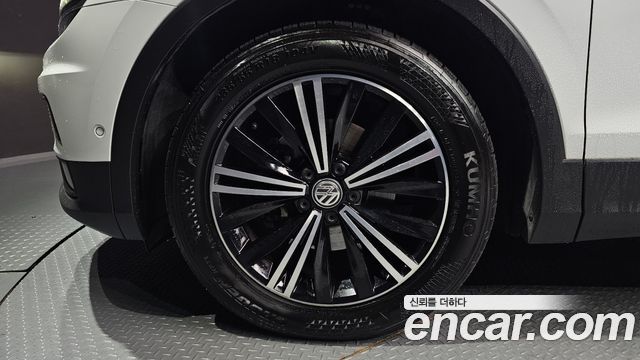 Volkswagen Tiguan из Кореи Encar
