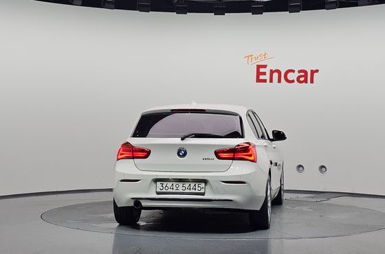 BMW 1-Series 118d Sport 5Door — пробег 222 474 км — фото 4 из 5