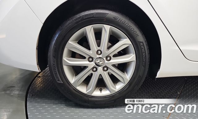 Hyundai AVANTE 1.6 GDi Smart Standard — пробег 188 329 км — фото 5 из 5