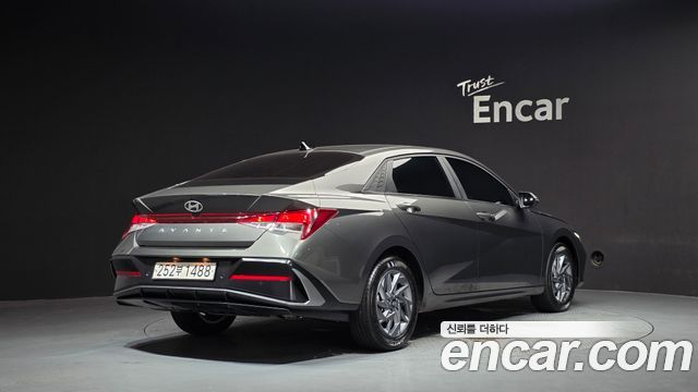 Hyundai AVANTE Modern — пробег 21 775 км — фото 2 из 5