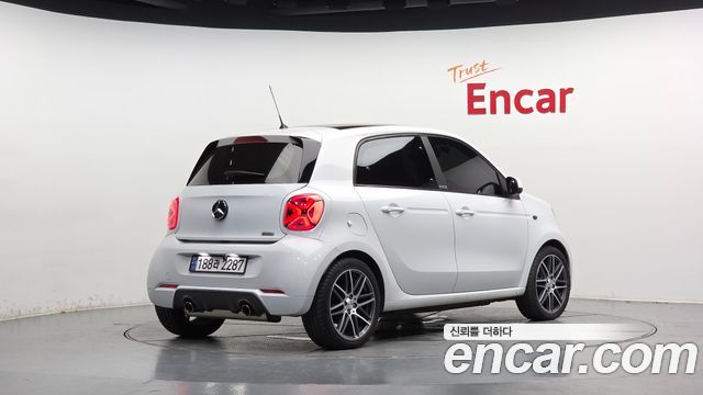 Smart Forfour 0.9 Brabus — пробег 48 773 км — фото 2 из 5