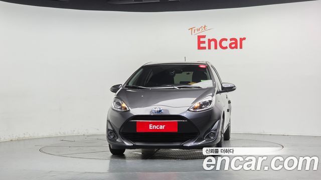 Toyota Prius 1.5 — пробег 41 596 км — фото 3 из 5