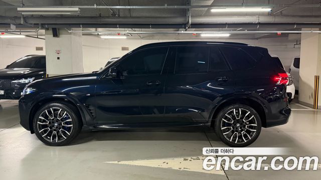 BMW X5 xDrive 40i M Sport — пробег 700 км — фото 4 из 5