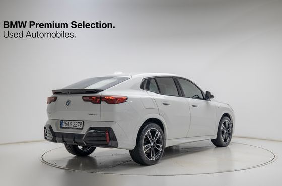 BMW X2 (F39) xDrive 20i M Sport — пробег 15 362 км — фото 2 из 5
