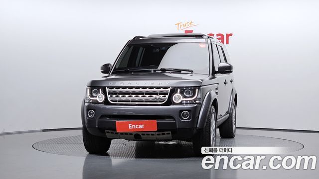 Land Rover Discovery 3.0 SDV6 HSE — пробег 332 728 км — фото 3 из 5
