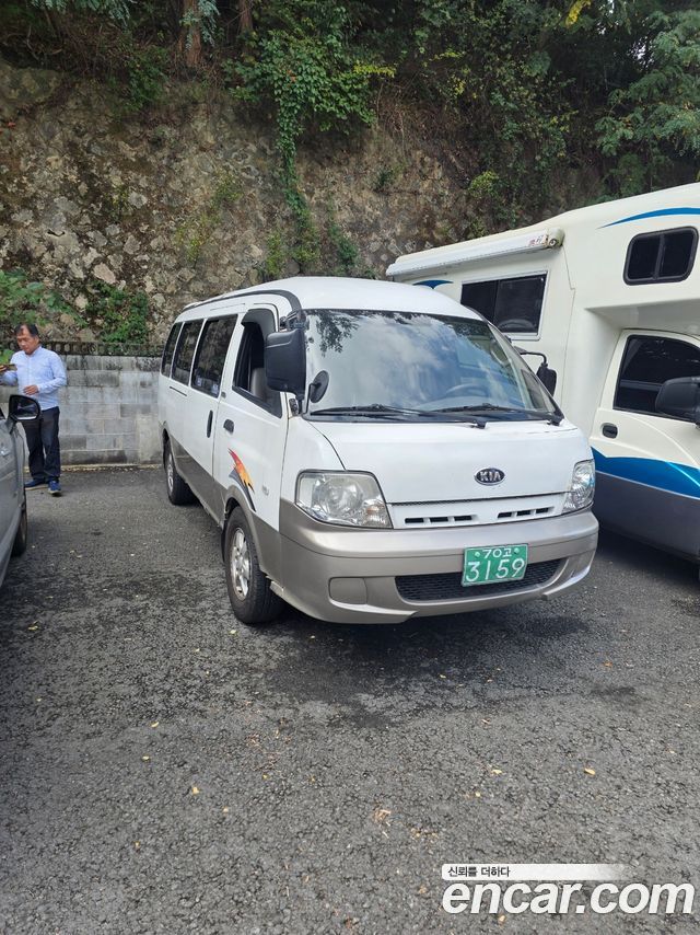 Kia Bongo III Minibus 15-Seater Extra-Long Coach LTD 15-Seater Extra-Long Coach SDX — пробег 300 000 км