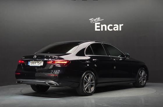 Mercedes-Benz E-Class E250 Avantgarde — пробег 82 329 км — фото 2 из 5