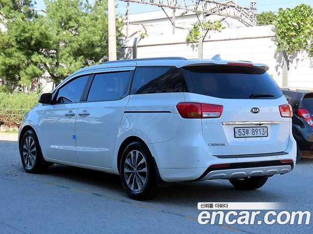 Kia Carnival из Кореи Encar