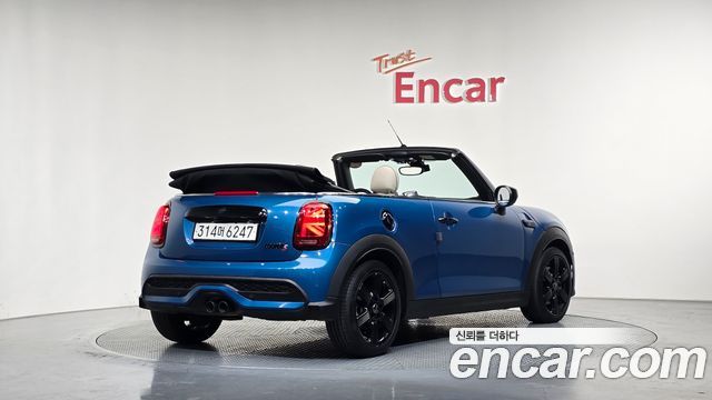 Mini Cooper Convertible Classic Third Generation — пробег 70 007 км — фото 2 из 5