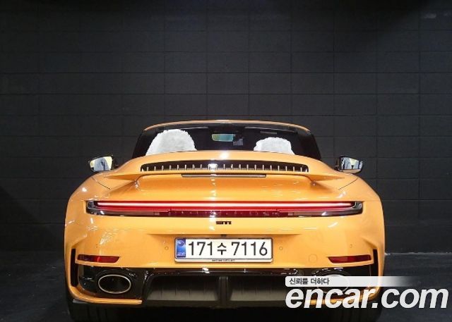 Porsche 911 Turbo S Cabriolet — пробег 15 км — фото 3 из 5