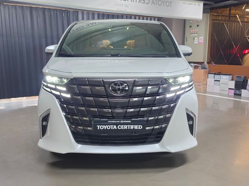 Toyota Alphard 2.5 HEV Executive AWD — пробег 2 831 км — фото 3 из 5