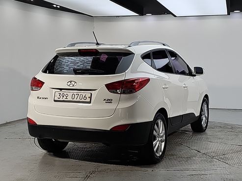 Hyundai Tucson Diesel 2WD LX20 Smart-Pack — пробег 168 865 км — фото 4 из 5
