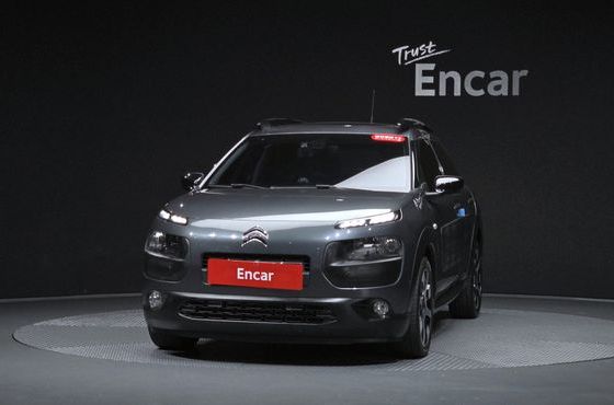 Citroen-DS C4 CACTUS 1.6 BlueHDi Shine — пробег 86 965 км — фото 3 из 5
