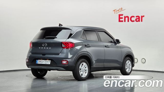 Hyundai Venue 1,6 Premium — пробег 3 649 км — фото 2 из 5