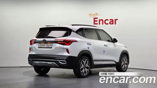 Kia Seltos из Кореи Encar
